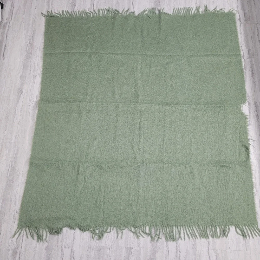 Compagnia Lane Preziose 100% Mohair Green Blanket 58x55